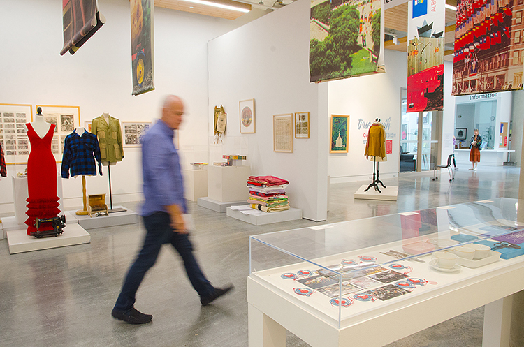 Ecuad Exhibition 2018 04 2000X1300