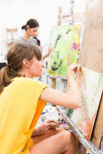 CS-Women-Painting