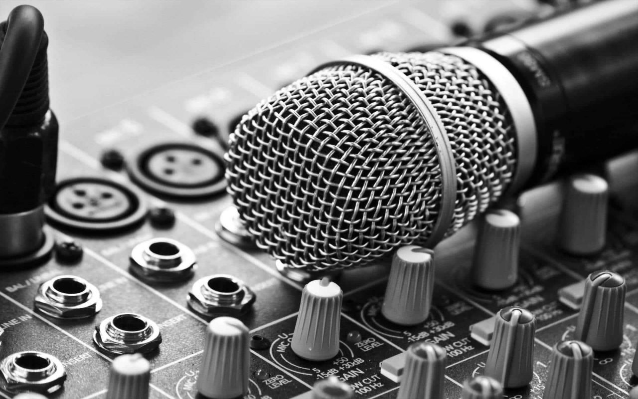 Microphone qxstqhvrflqxhyzq