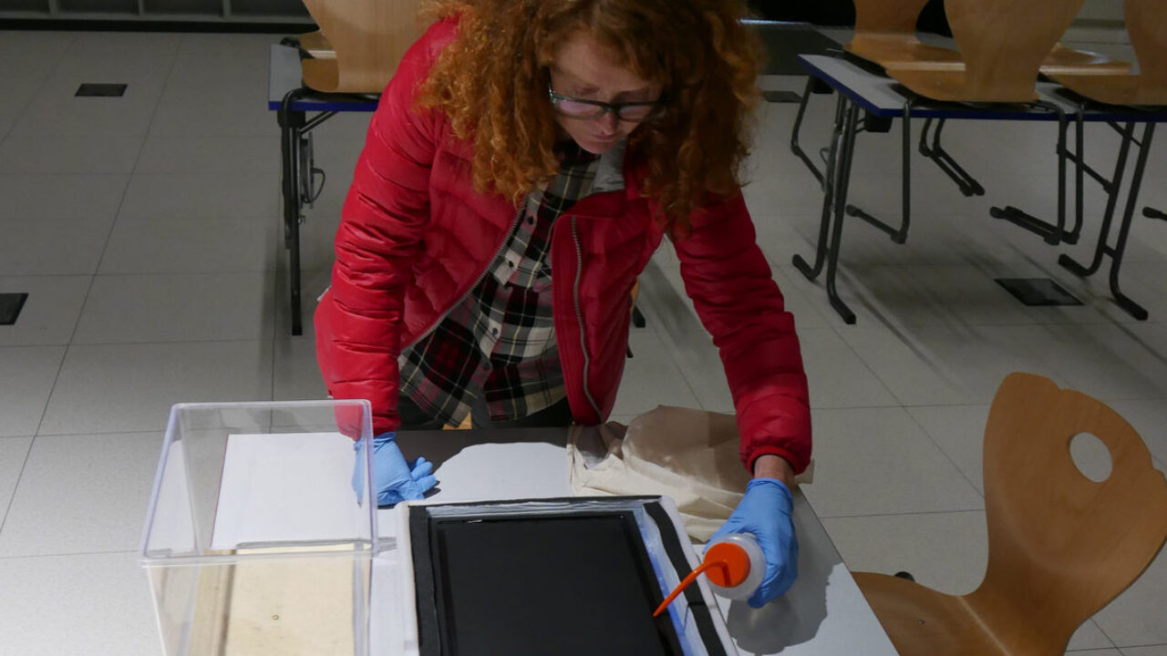Ruth Making A Cloud Chamber Crop 0 Courtesy Of Semiconductor